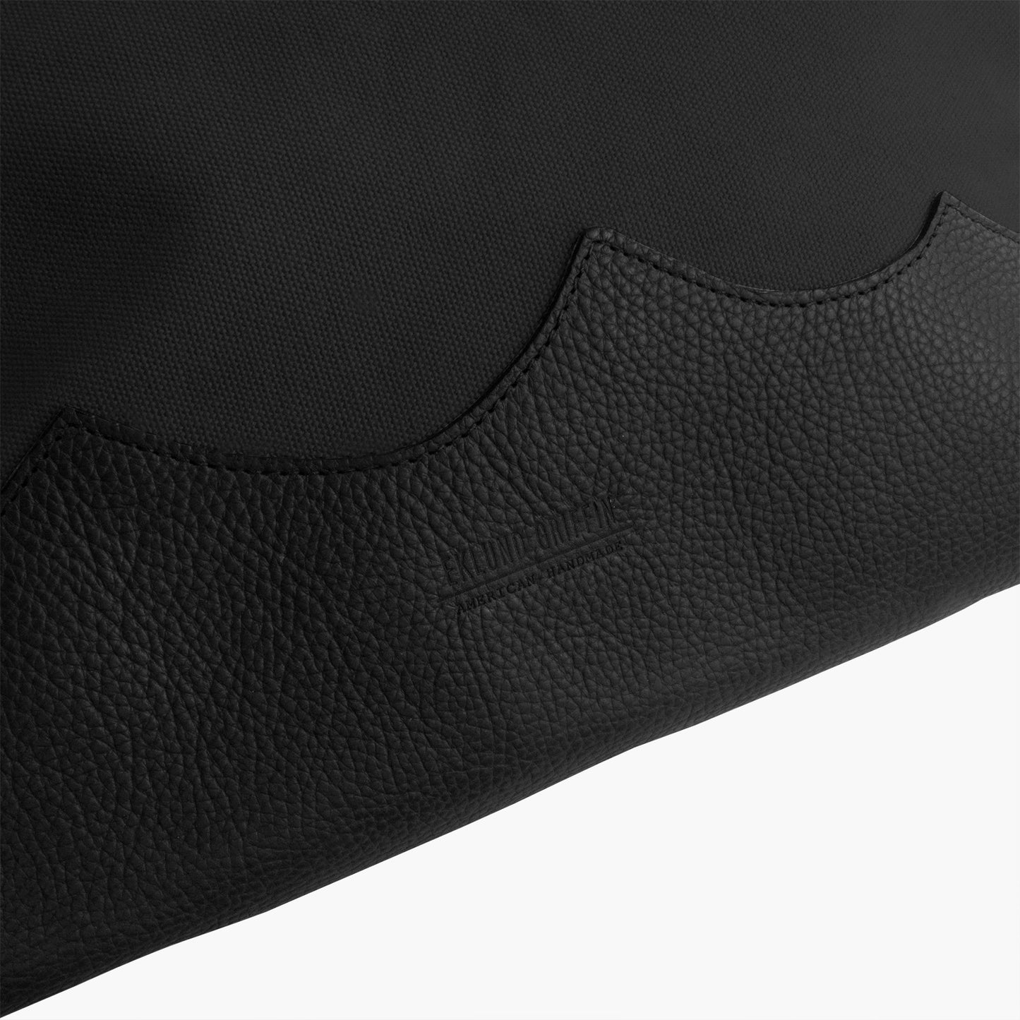 Wave Weekender in Black